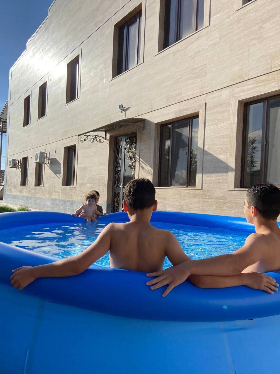 Rubenyan Guest House Artashat 外观 照片
